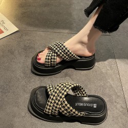 Fashion Versatile Retro Cross Sandals Black Shoes